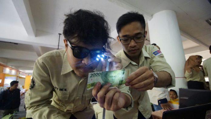 Mahasiswa UMM Ciptakan Pendeteksi Uang Bagi Tuna Netra