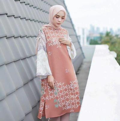 50 Model Tunik  Batik  Elegan Modern Kerja Kombinasi